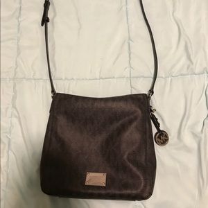 Michael kors crossbody purse